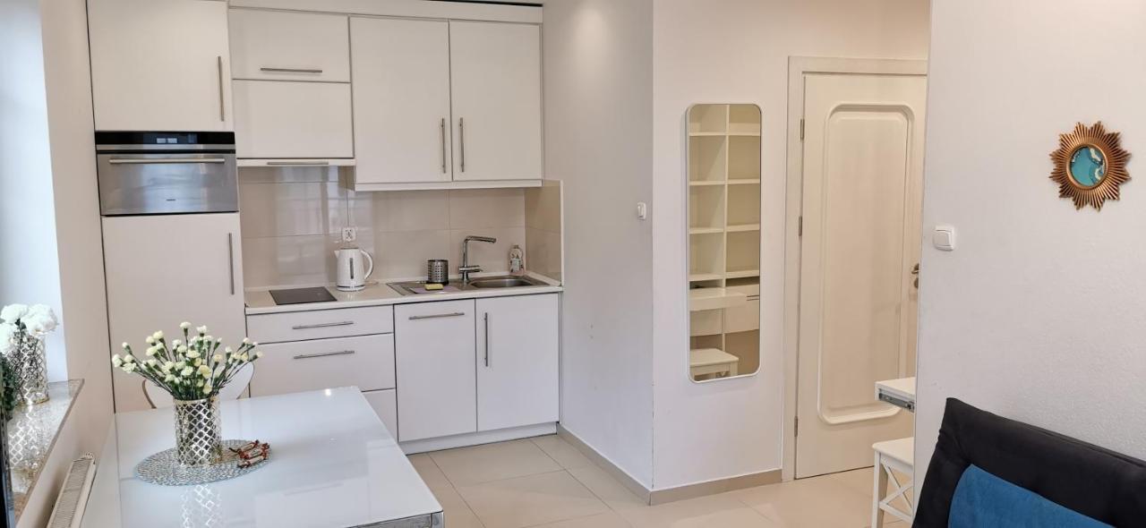 H2O Apartament Z Balkonem I Garazem, 300M Plaza 소포트 외부 사진